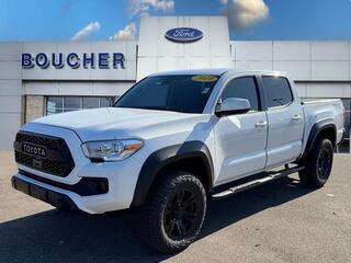 2019 Toyota Tacoma for sale in Janesville WI