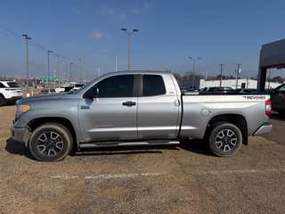 2016 Toyota Tundra
