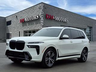 2023 BMW X7