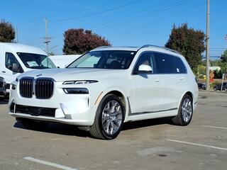 2024 BMW X7