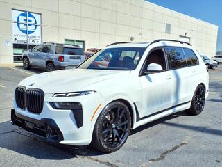 2023 BMW X7