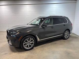2023 BMW X7