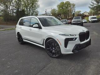 2023 BMW X7