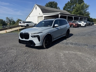 2023 BMW X7