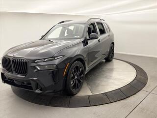 2025 BMW X7