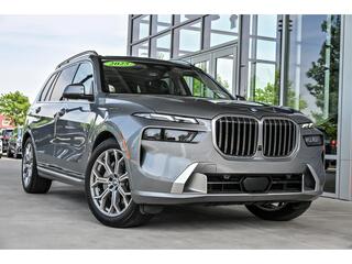 2025 BMW X7