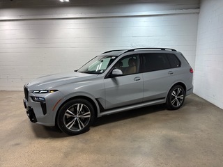 2023 BMW X7