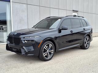 2023 BMW X7