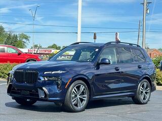 2025 BMW X7