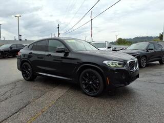 2022 BMW X4