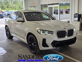 2022 BMW X4