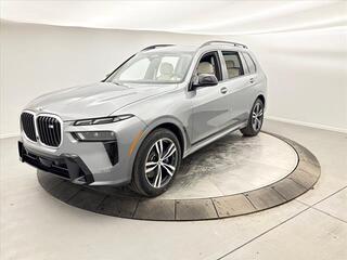 2025 BMW X7