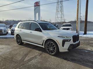 2023 BMW X7