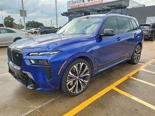 2023 BMW X7