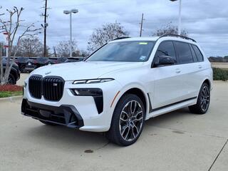 2023 BMW X7