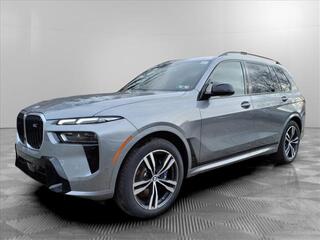 2025 BMW X7