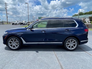 2021 BMW X7