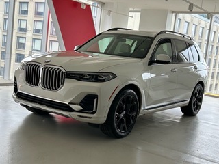 2021 BMW X7