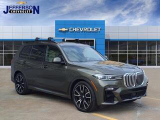 2022 BMW X7