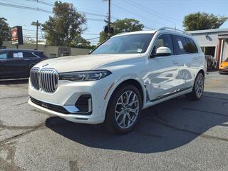 2021 BMW X7