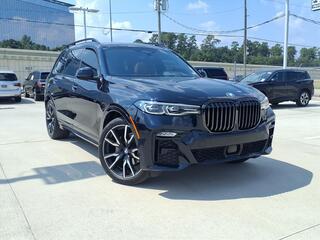 2022 BMW X7