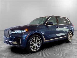 2022 BMW X7