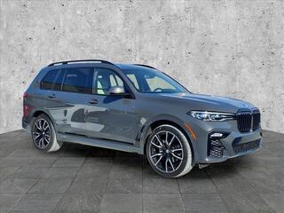 2022 BMW X7