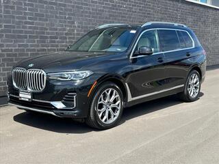 2021 BMW X7