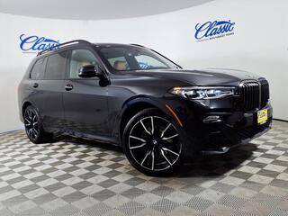 2022 BMW X7