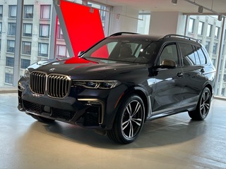 2022 BMW X7