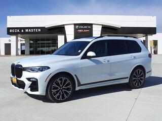 2021 BMW X7