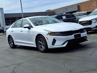 2023 Kia K5