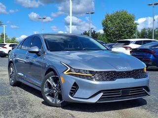 2022 Kia K5