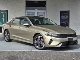2021 Kia K5