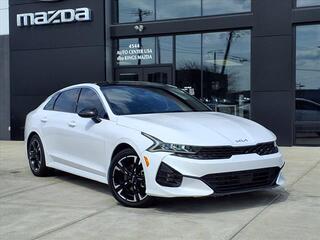 2022 Kia K5