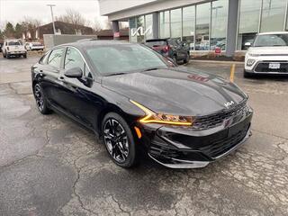 2022 Kia K5