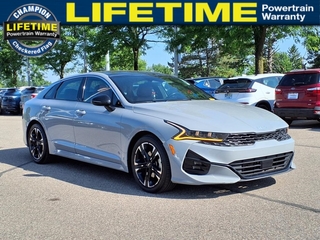 2022 Kia K5
