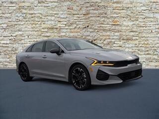 2023 Kia K5