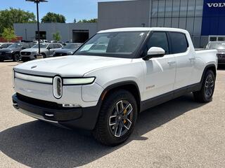 2022 Rivian R1T