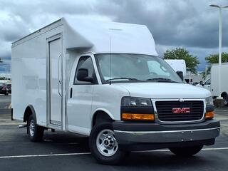 2025 Gmc Savana