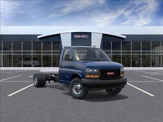 2025 Gmc Savana