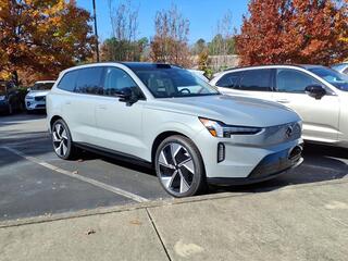 2025 Volvo EX90