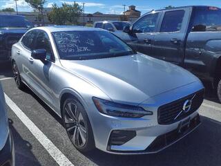 2022 Volvo S60