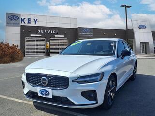 2025 Volvo S60