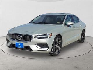 2022 Volvo S60