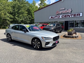 2022 Volvo S60