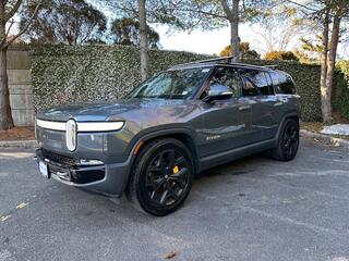 2023 Rivian R1S