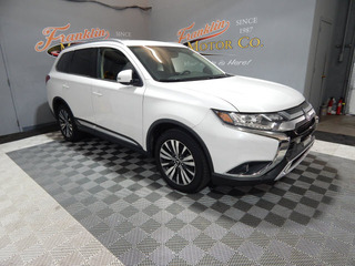 2019 Mitsubishi Outlander