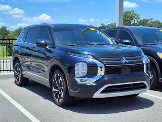 2022 Mitsubishi Outlander