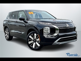 2025 Mitsubishi Outlander